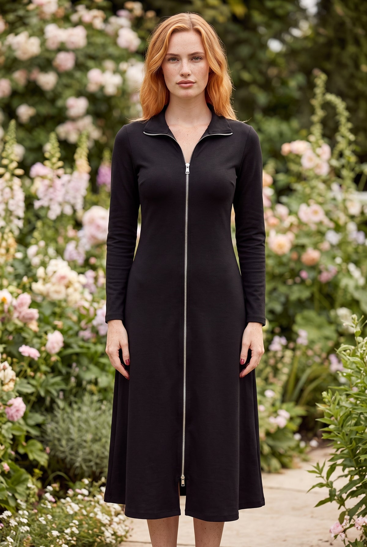 Langarm Maxikleid aus Krepp mit Reißverschluss in Schwarz – Foto 5