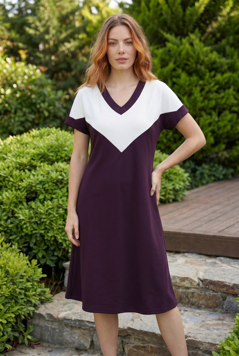 Midikleid mit V-Ausschnitt und Colour-Blocking in Bordeaux – Foto 3