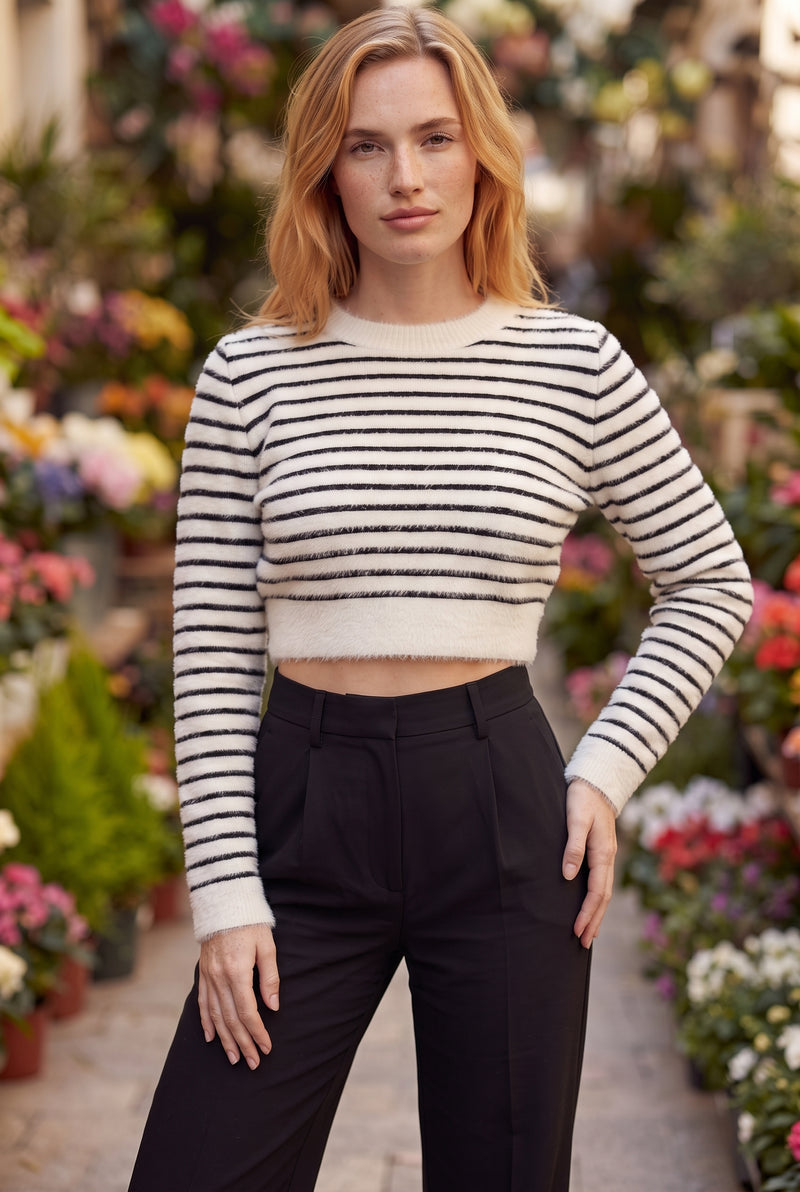 White Striped Long Sleeve Cropped Top – photo 4