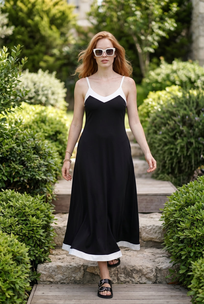 Schwarzes Maxikleid mit V-Ausschnitt und Trägern – Foto 3