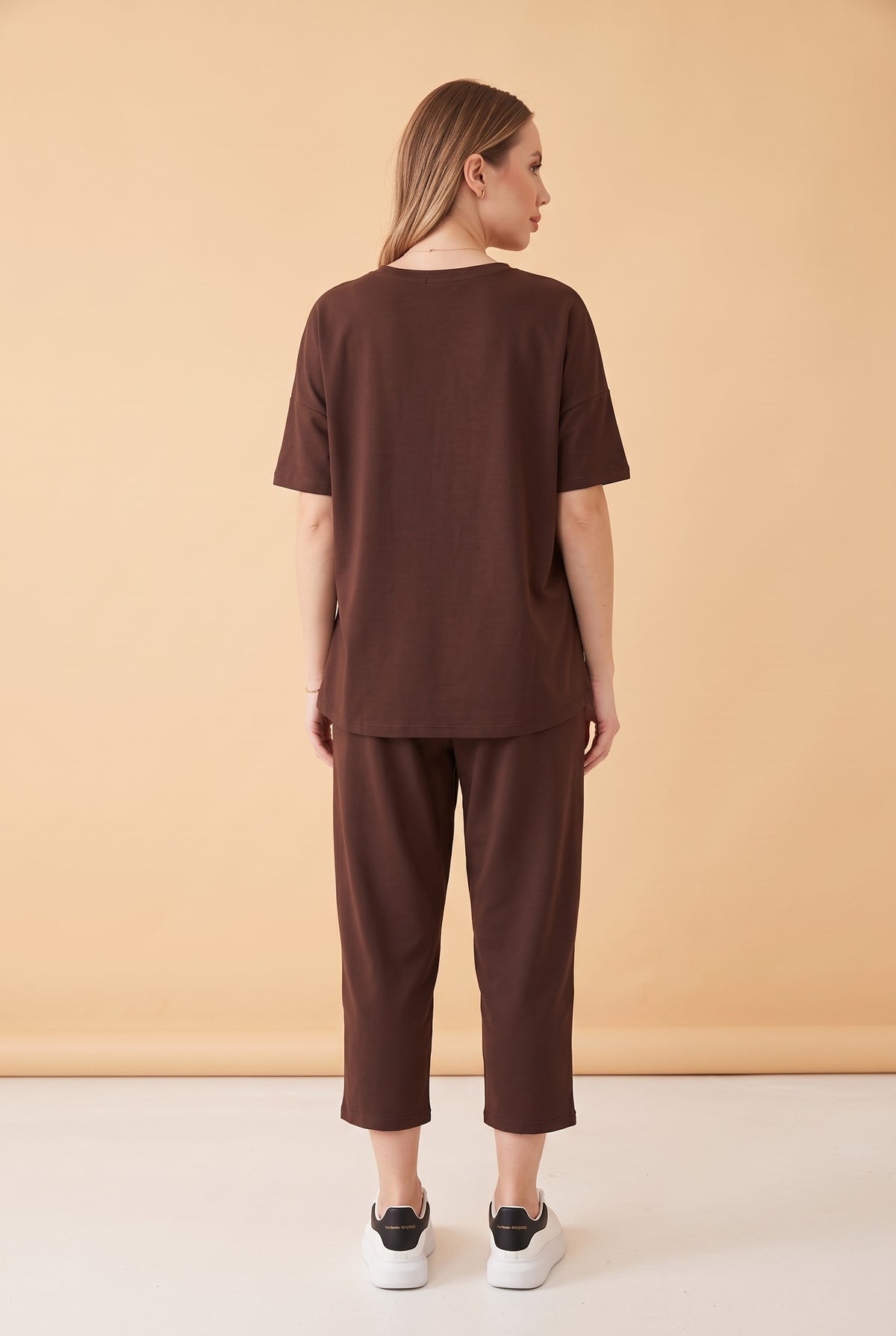 Short Sleeve Crew Neck Viscose Co-ord Set in brown – photo 4