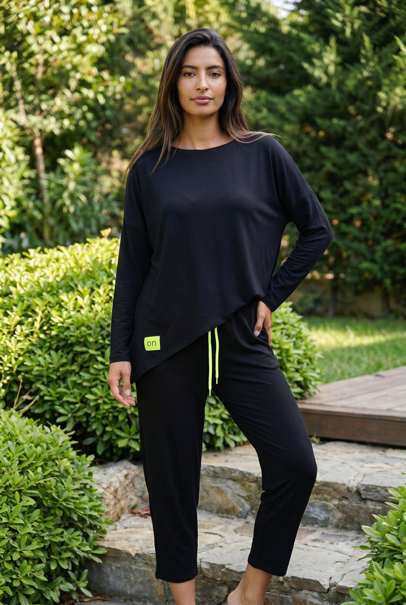 Langarm Set aus Viskose mit asymmetrischem Saum in Schwarz – Foto 4