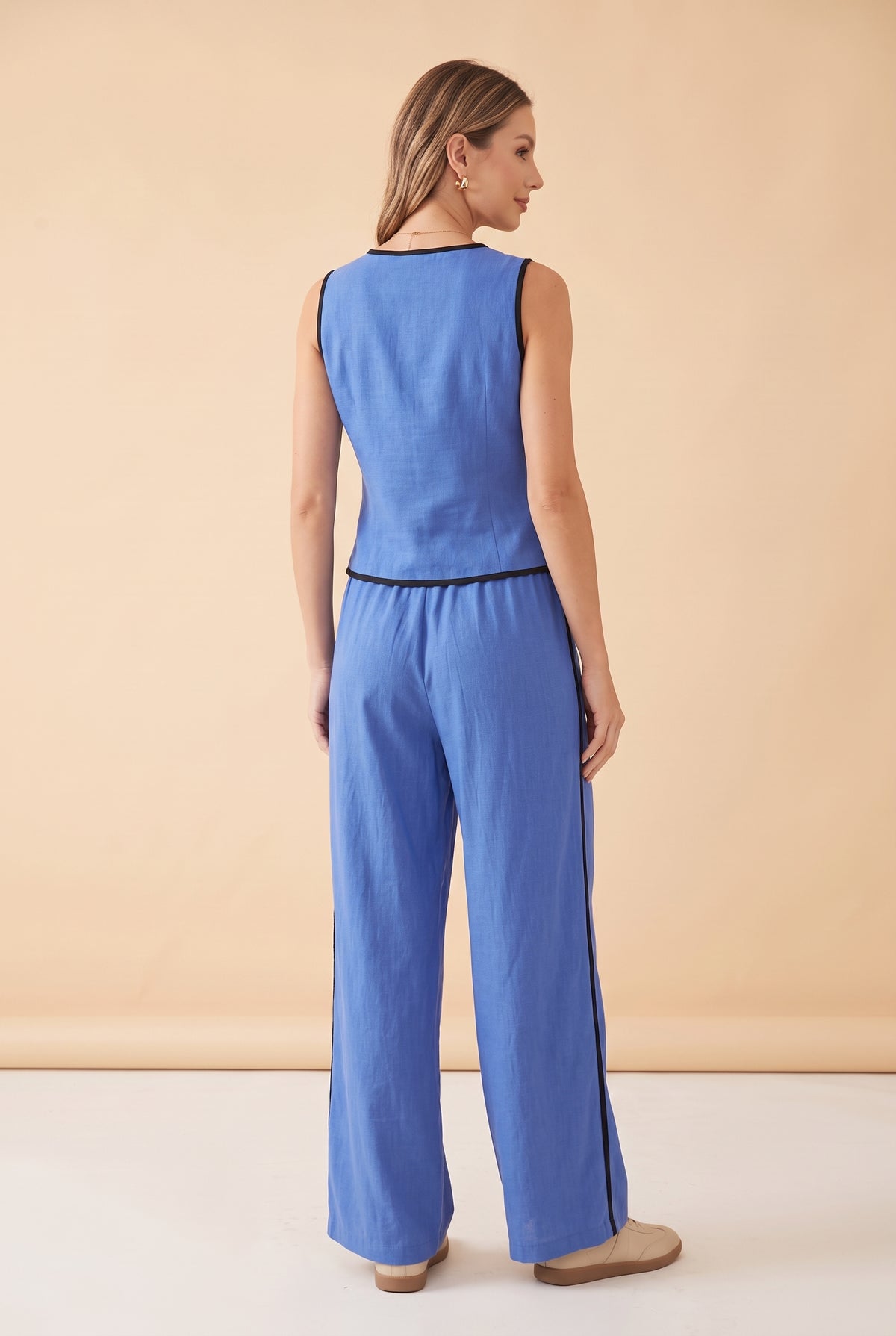 Linen Sleeveless Buttoned Co-ord Set in blue – photo 4