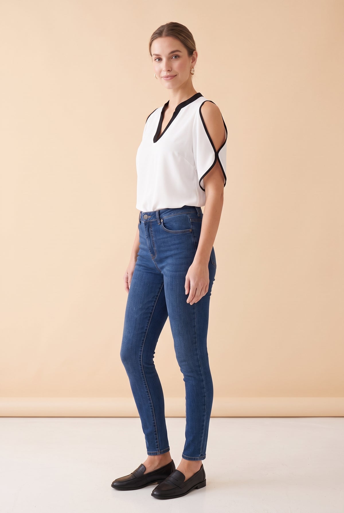 Short Sleeve V Neck Crepe Top with Cutouts in white – photo 3