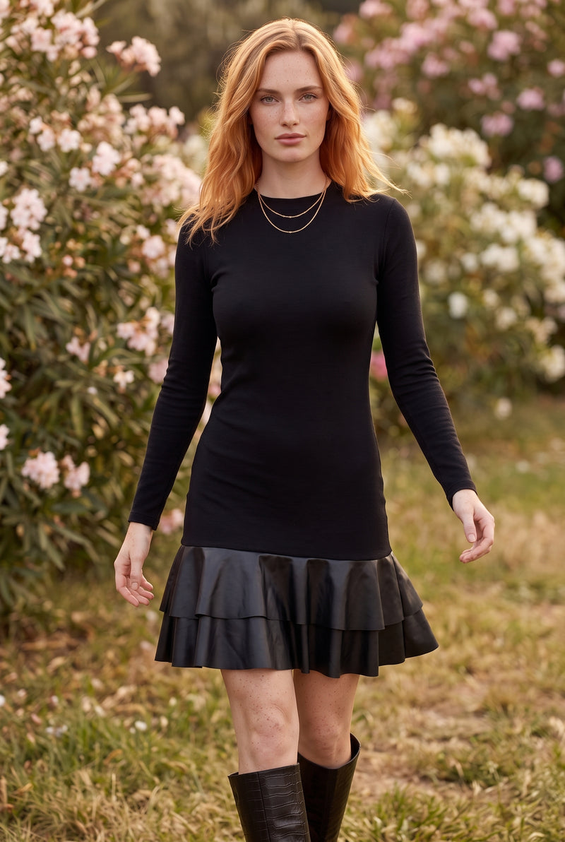 Robe courte noire manches longues à volants en cuir – photo 3
