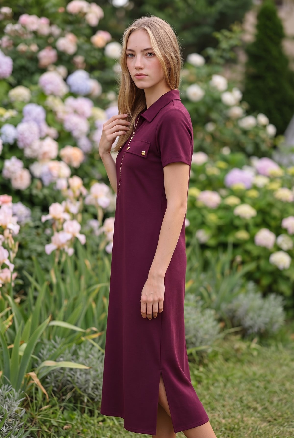 Kurzarm Maxikleid mit Reißverschluss und Kragen in Bordeaux – Foto 2