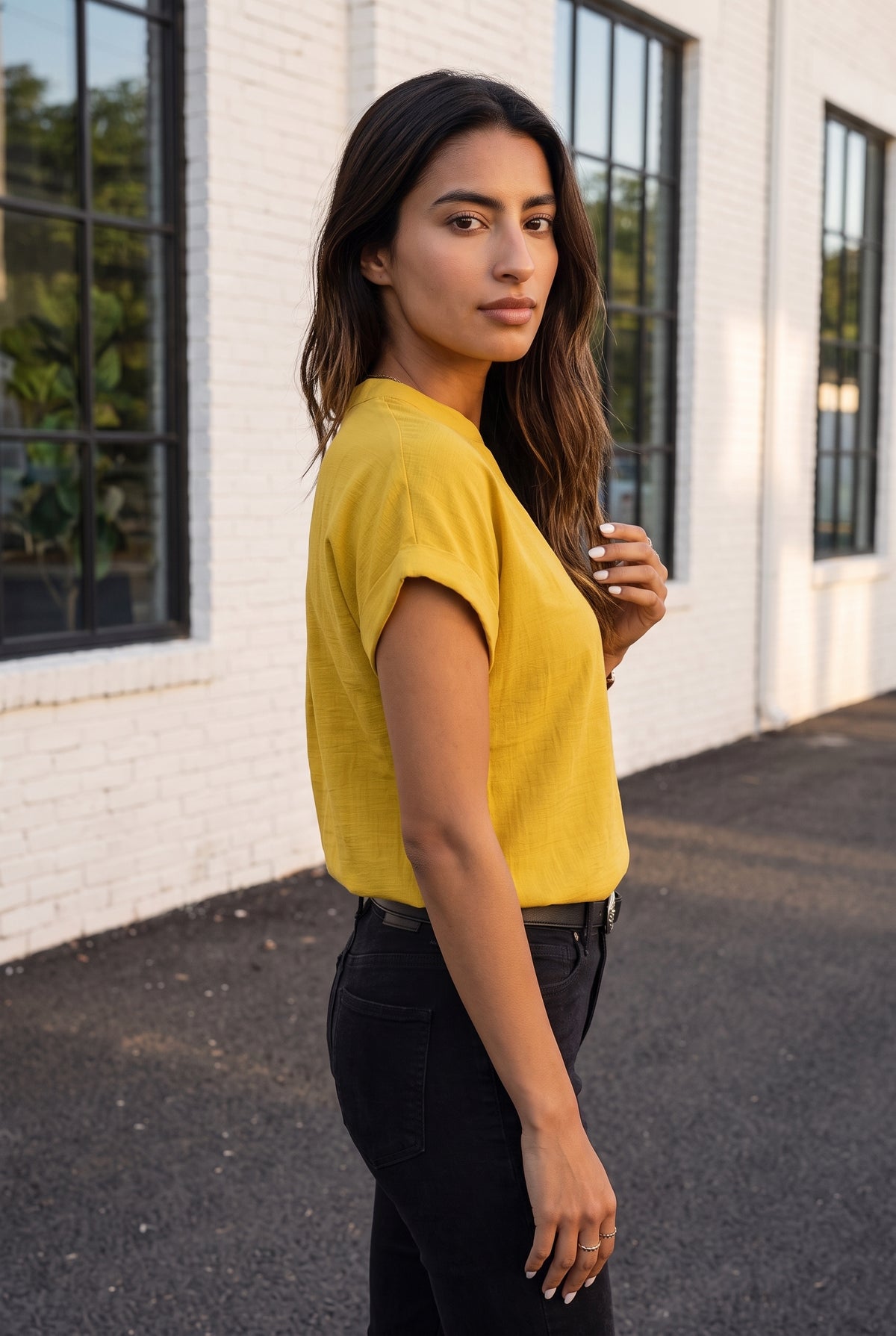 Blouse en lin à col mao et manches courtes, coloris jaune – photo 2