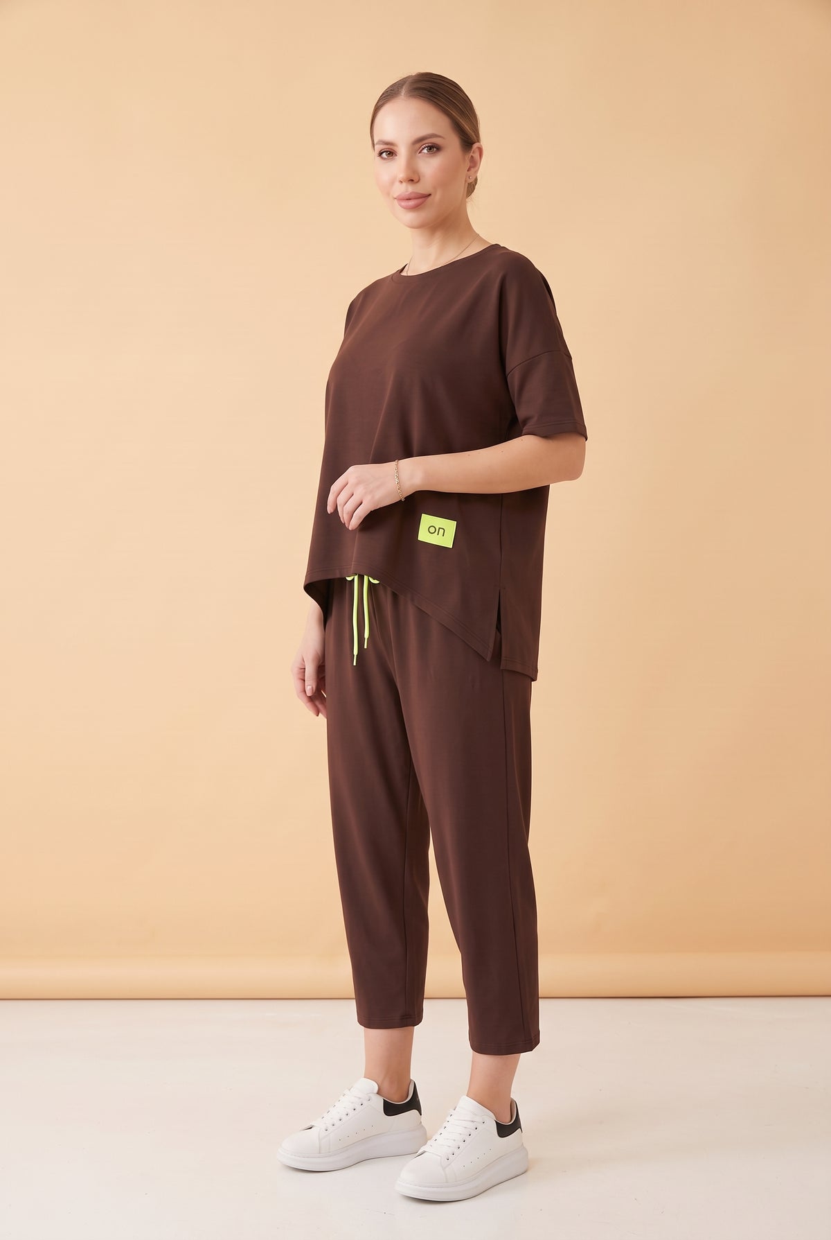 Short Sleeve Crew Neck Viscose Co-ord Set in brown – photo 2
