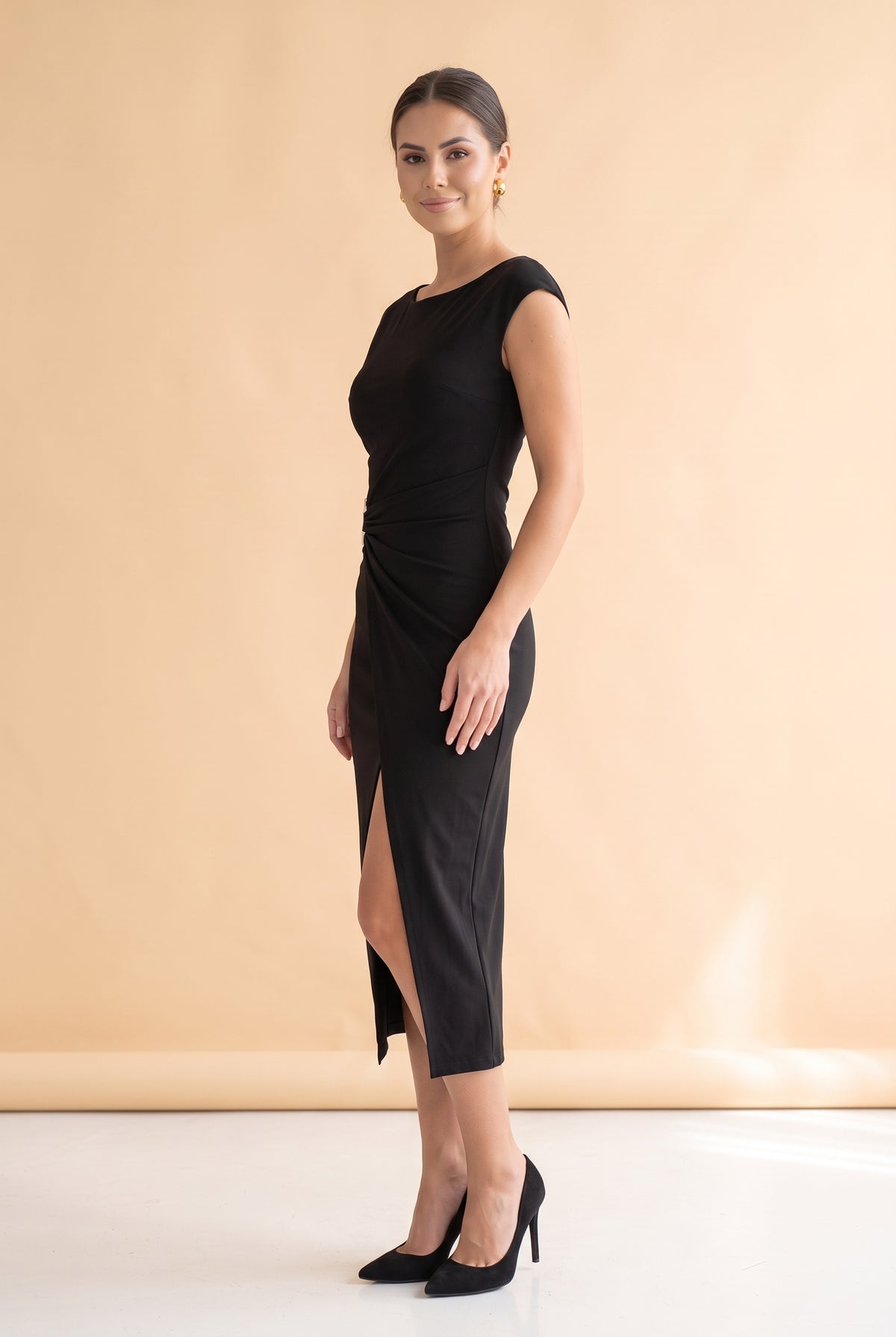 Black Midi Dress with Ruched Side and Slit – photo 2
