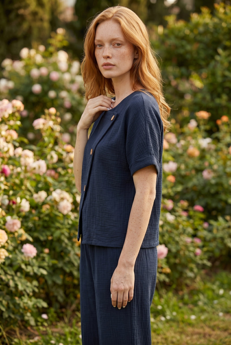 Asymmetric Short Sleeve Muslin Co-ord Set in black – photo 2