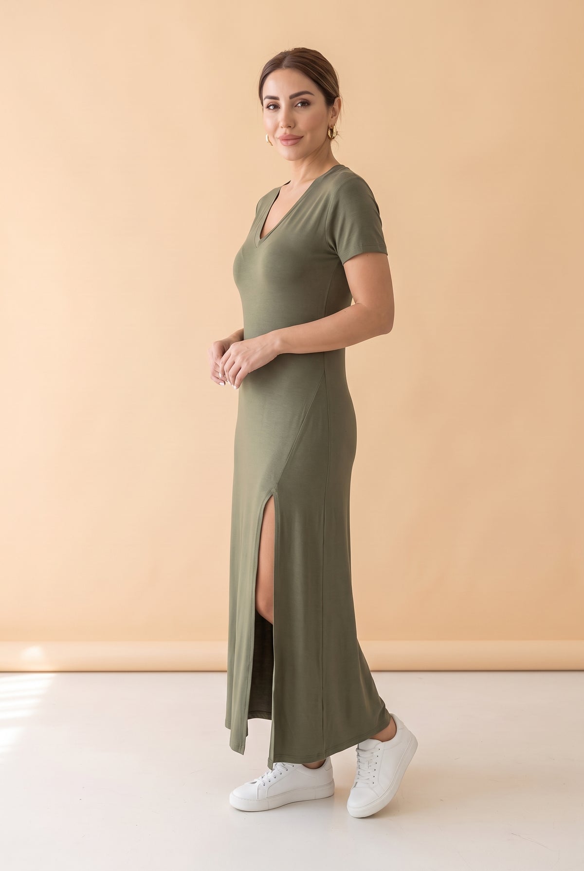 Short Sleeve V-Neck Viscose Maxi Dress with Slit in khaki – photo 2