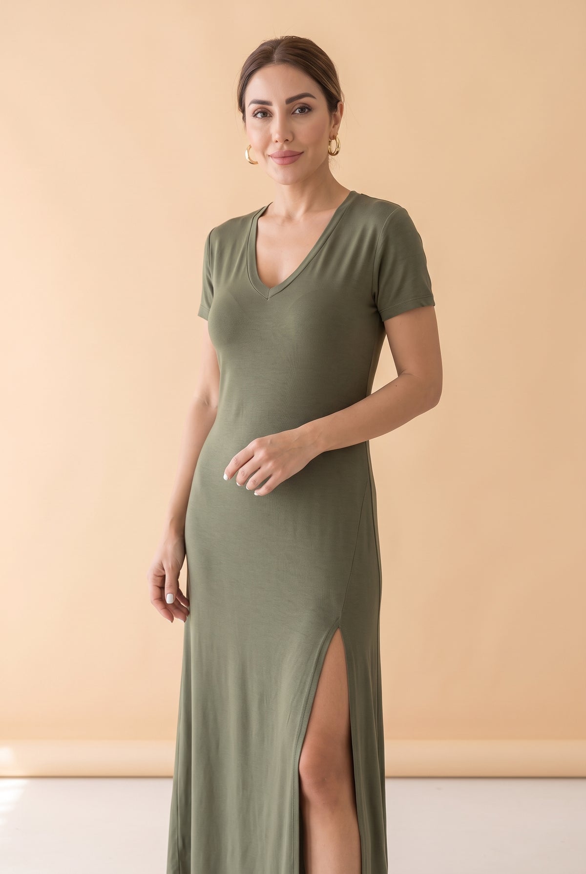 Short Sleeve V-Neck Viscose Maxi Dress with Slit in khaki – photo 5