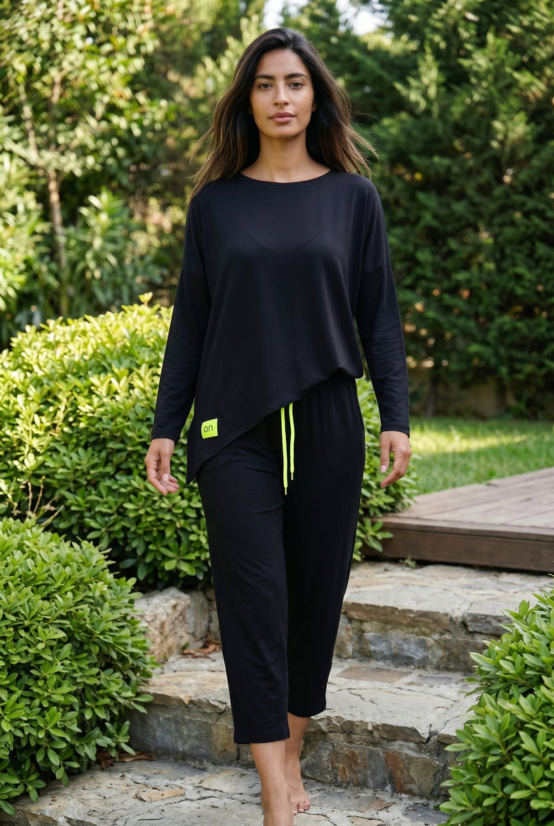 Langarm Set aus Viskose mit asymmetrischem Saum in Schwarz – Foto 3