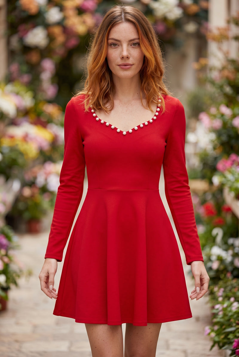 Rotes Minikleid mit langen Ärmeln und Perlen – Foto 5