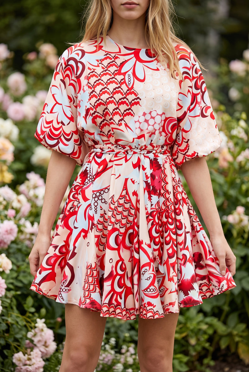 Gemustertes Minikleid mit Puffärmeln und Plissee – Foto 5