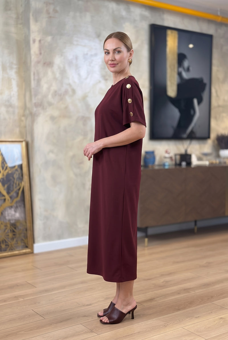 Short Sleeve Crew Neck Midi Dress with Shoulder Buttons in burgundy – photo 3