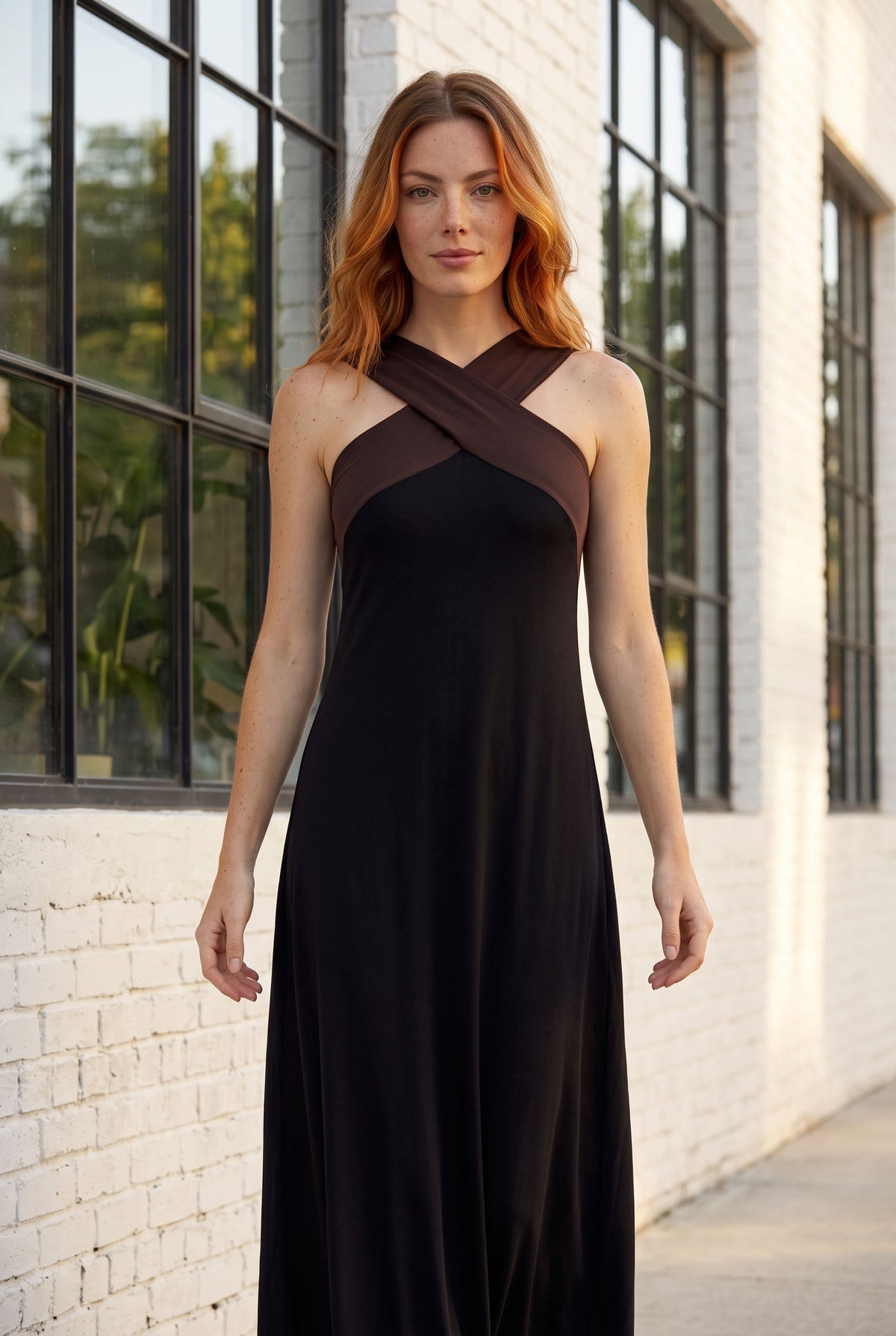 Robe longue noire bicolore dos nu – photo 5
