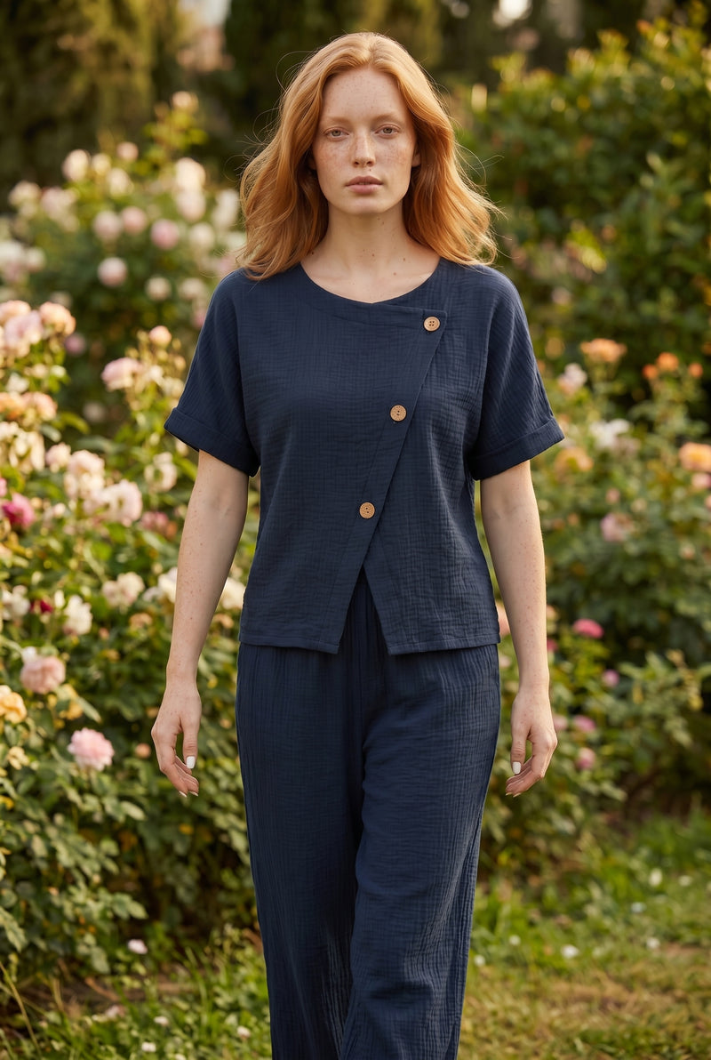 Asymmetric Short Sleeve Muslin Co-ord Set in black – photo 3