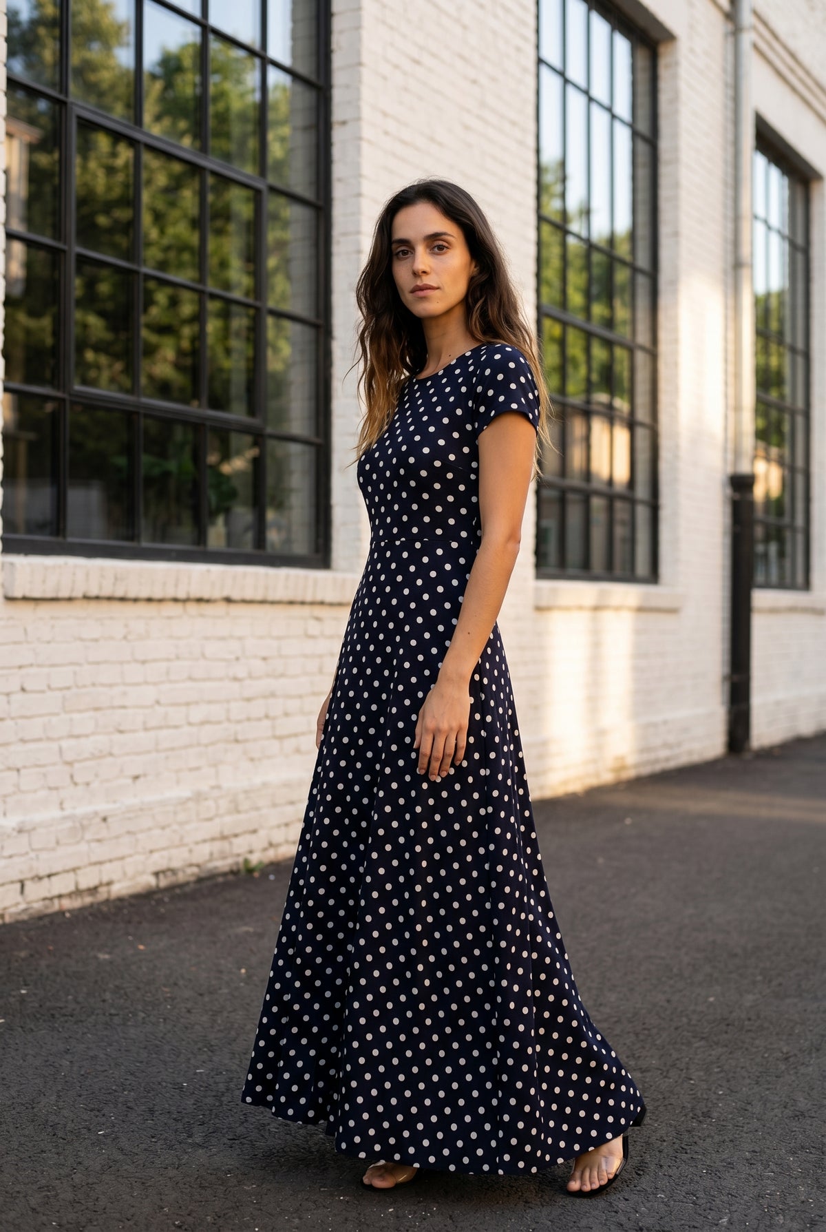 Floral Short Sleeve Crew Neck Maxi Dress in black – photo 4