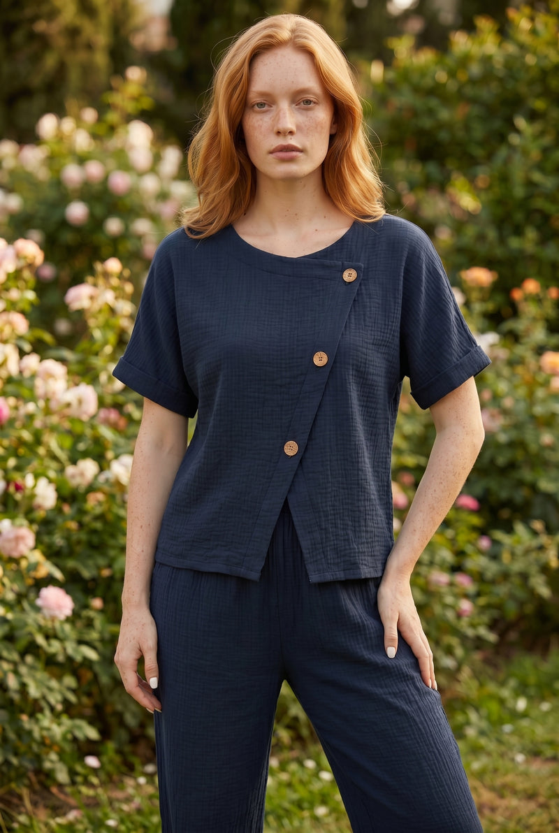 Asymmetric Short Sleeve Muslin Co-ord Set in black – photo 4