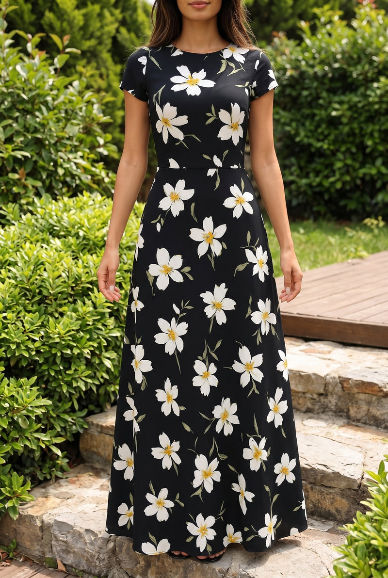 Floral Short Sleeve Crew Neck Maxi Dress in patterned – photo 5