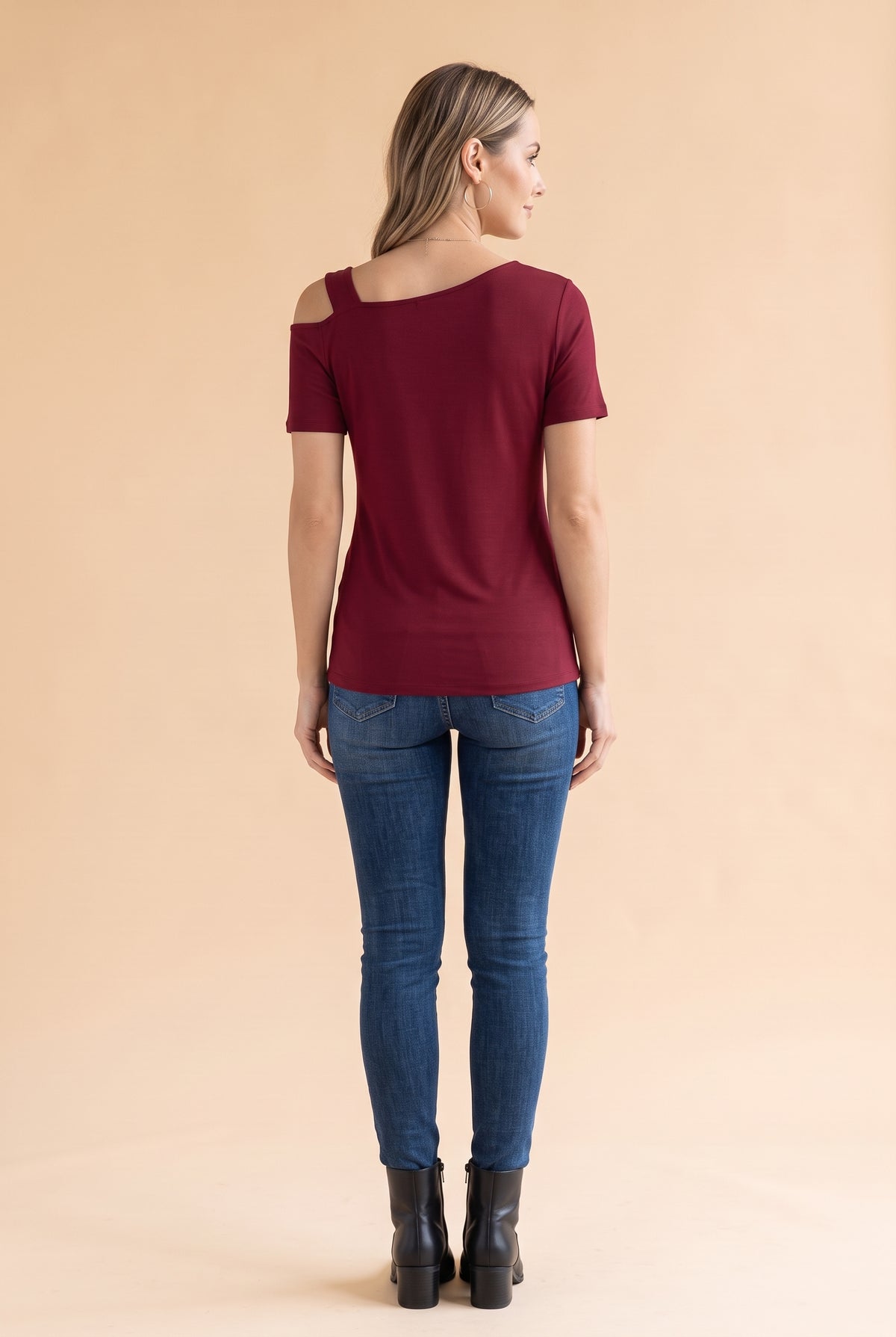 Short Sleeve Asymmetric Top with Cut-Outs in burgundy – photo 4