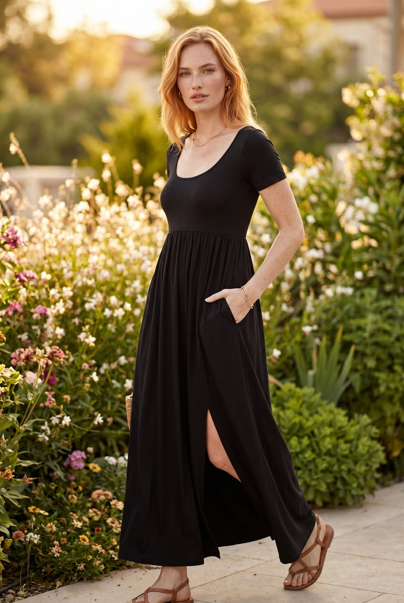 Kurzarm Maxikleid mit Rundhalsausschnitt und Schlitz in Schwarz – Foto 2