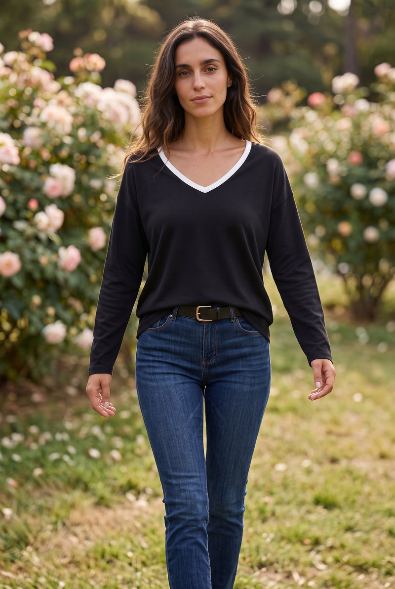 Black Long Sleeve V Neck Top with Contrast Trim – photo 3