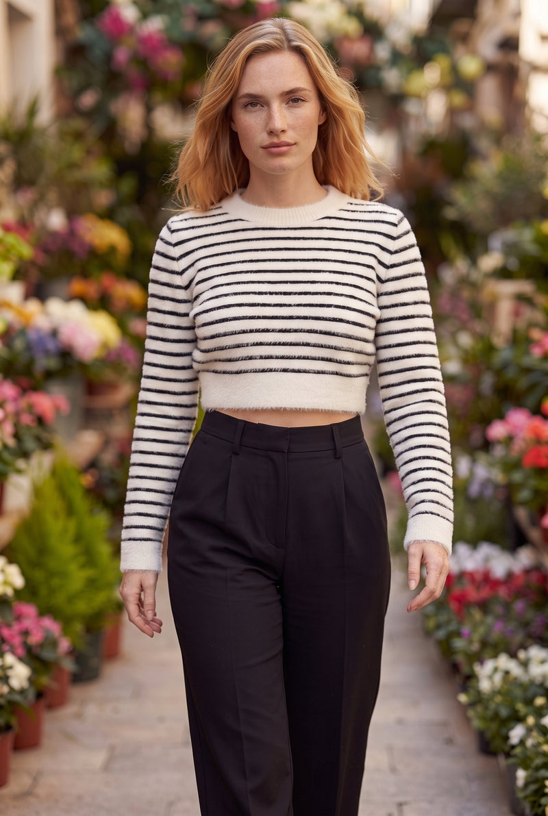 White Striped Long Sleeve Cropped Top – photo 3