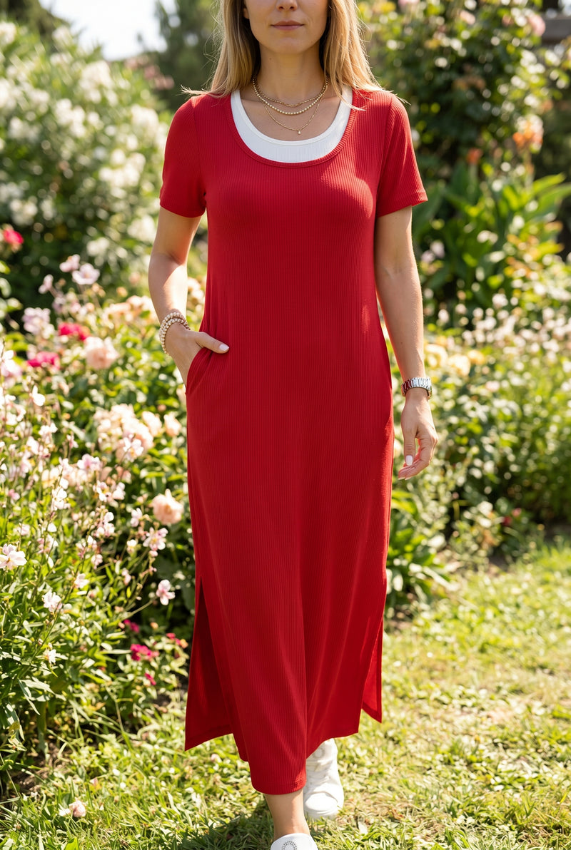 Kurzärmliges Langes Kleid aus Viskose mit Schlitz in Rot – Foto 3