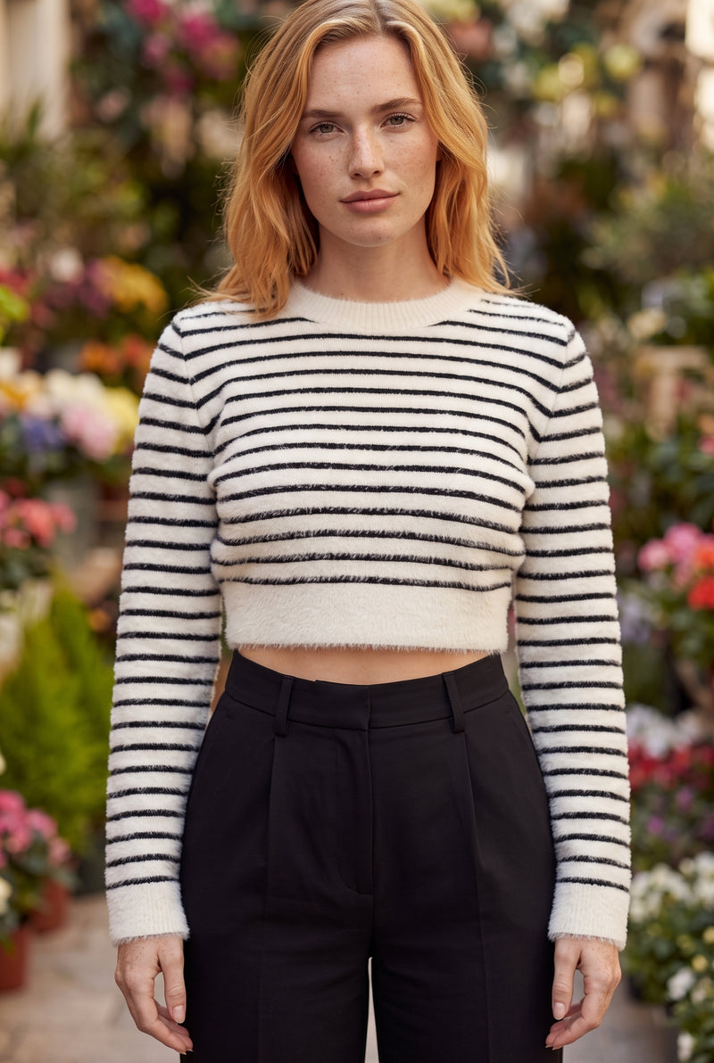 White Striped Long Sleeve Cropped Top – photo 5