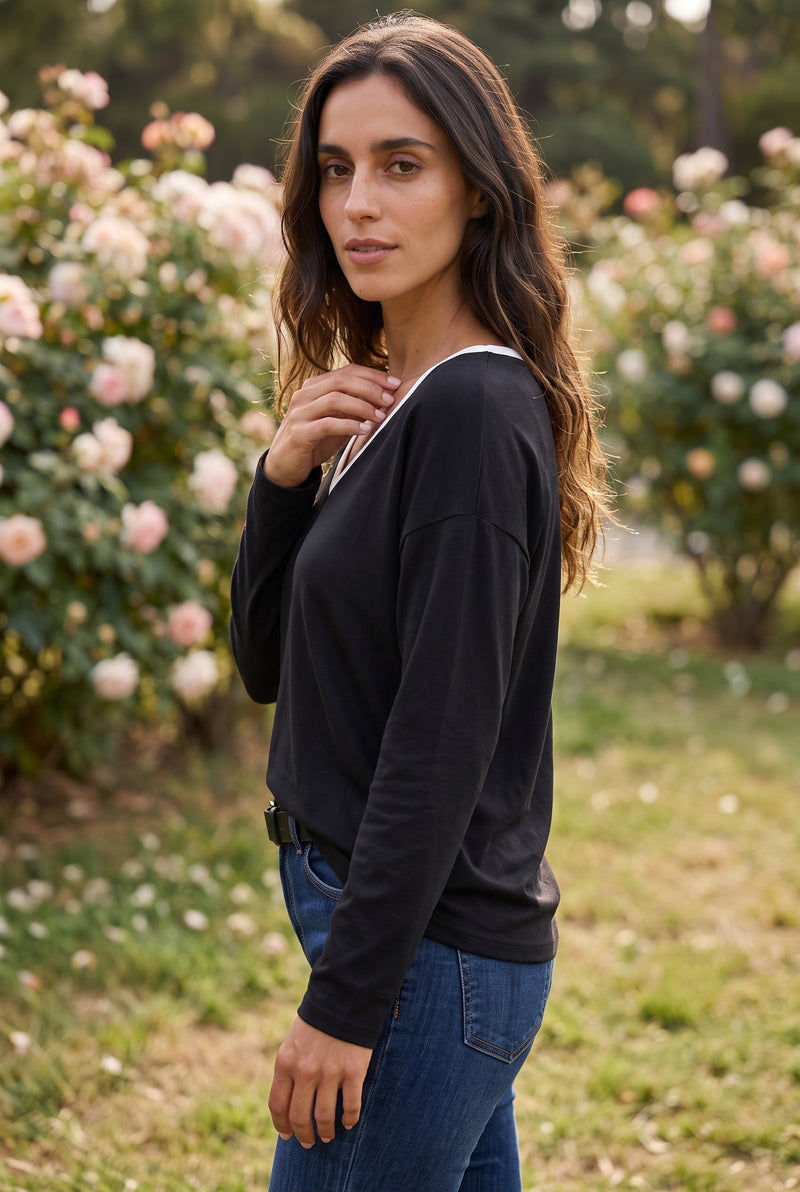 Black Long Sleeve V Neck Top with Contrast Trim – photo 2