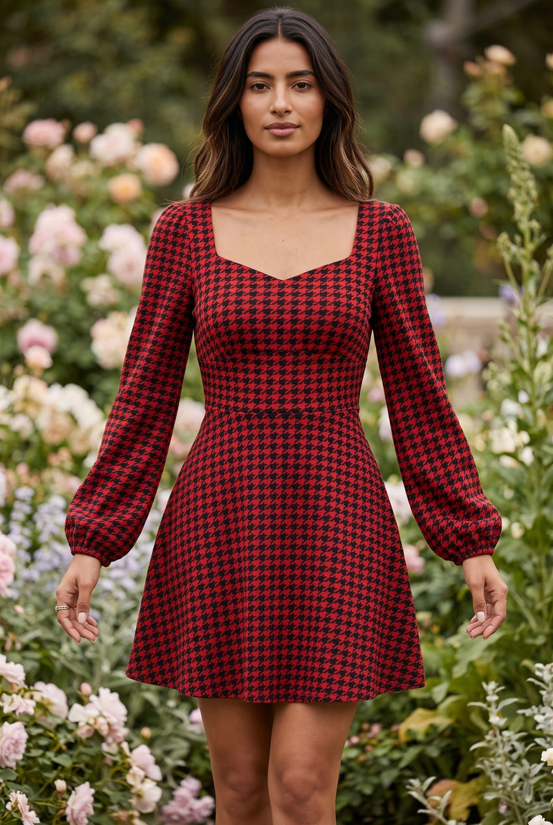 Red Checked Sweetheart Neck Long Sleeve Mini Dress – photo 5